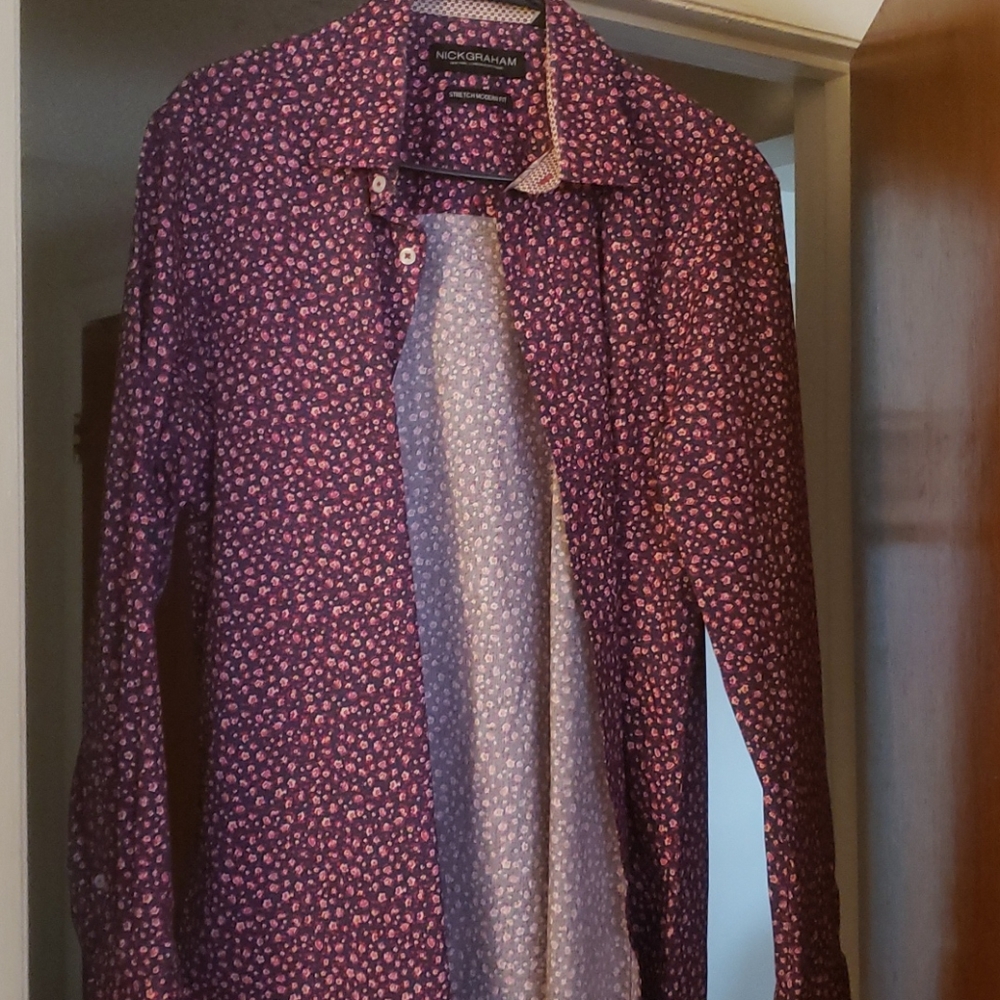 Button up - Picture 1 of 2